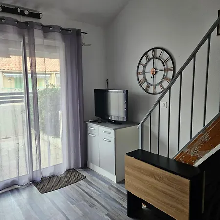 Prázdninový dům Maisonnette Au Bord Du Marin